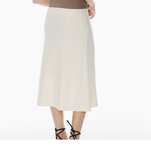Aritzia Babaton slip skirt. Linen like material. Brand new- worn only once.